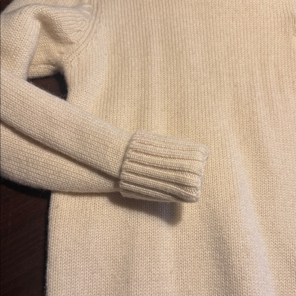 L.L. Bean Ivory Knit Pullover - Picture 8 of 12